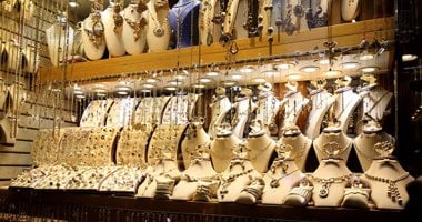 سعر الذهب فى مصر يتراجع 800 جنيه بالجرام بنسبة 10.8%